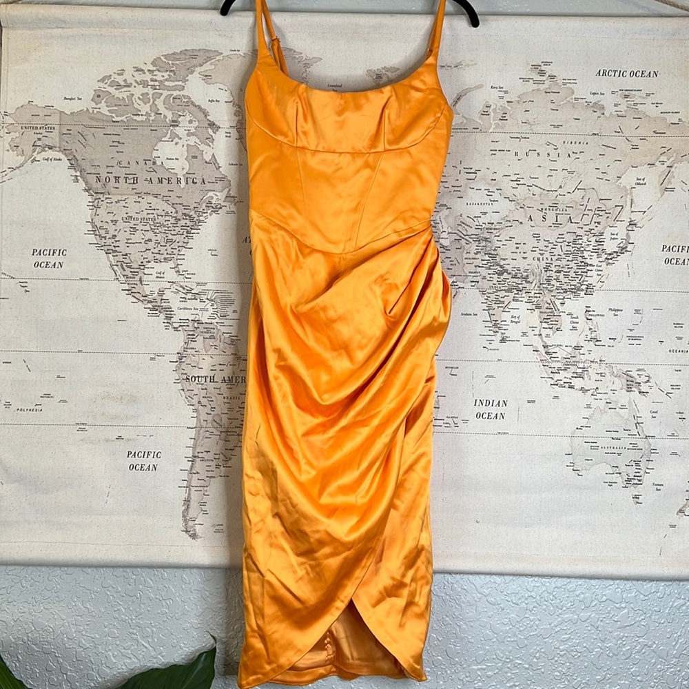 House of CB ‘Bianca’ Tangerine Satin Pleated Corset Midi Dress NWOT - Picture 9 of 12